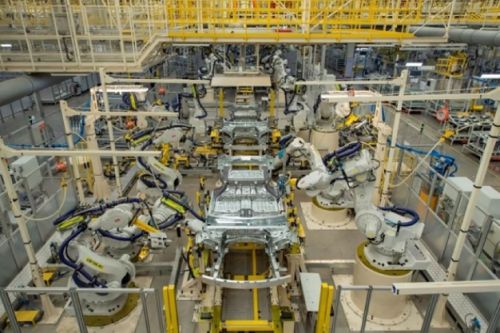 人民日报点赞极氪5G智慧工厂，智能制造与互联网服务融合树立新标杆